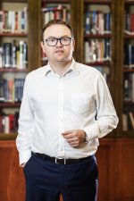dr Adam Eberhardt dr Adam Eberhardt