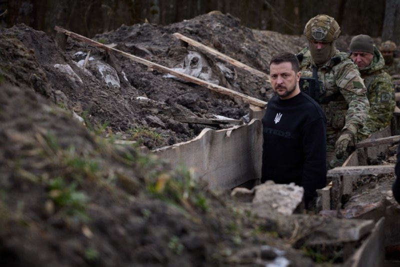 Ukraine prepares to launch a counteroffensive. Day 400 of the war