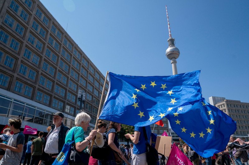 Die Flagge der Europäischen Union - Europe Direct