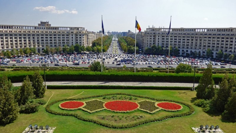 Grand Alliance în română