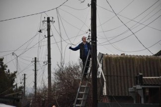 Source: Oleksandr Honcharenko – Kramatorsk Mayor Zdjęcie przedstawia naprawę sieci Oleksandr Honcharenko – Kramatorsk Mayor