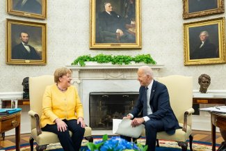 Joe Biden i Angela Merkel