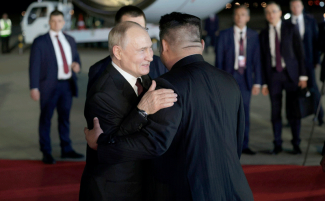 Vladimir Putin i Kim Dzong Un Vladimir Putin i Kim Dzong Un