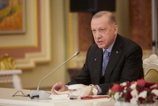 Zdjęcie przedstawia prezydenta Erdogan