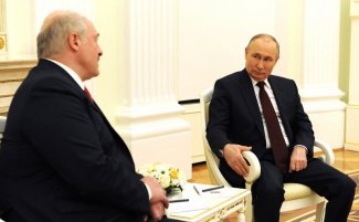 Photo from the April meeting between Lukashenko and Putin 