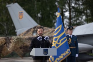 Володимир Зеленський: F-16 в Україні Володимир Зеленський: F-16 в Україні