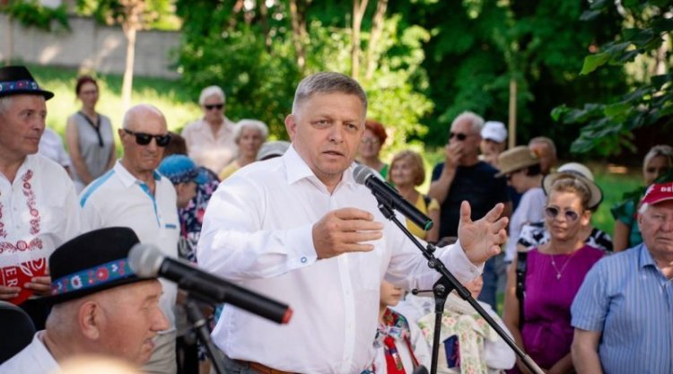 Zdjęcie przedstawia Roberto Nico