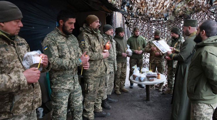 The unobserved Easter truce. Day 1511 of the war