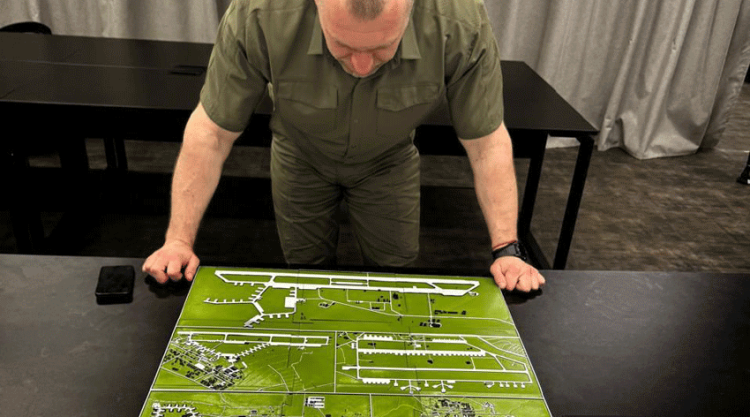 General Vasyl Malyuk presents plans for the attack