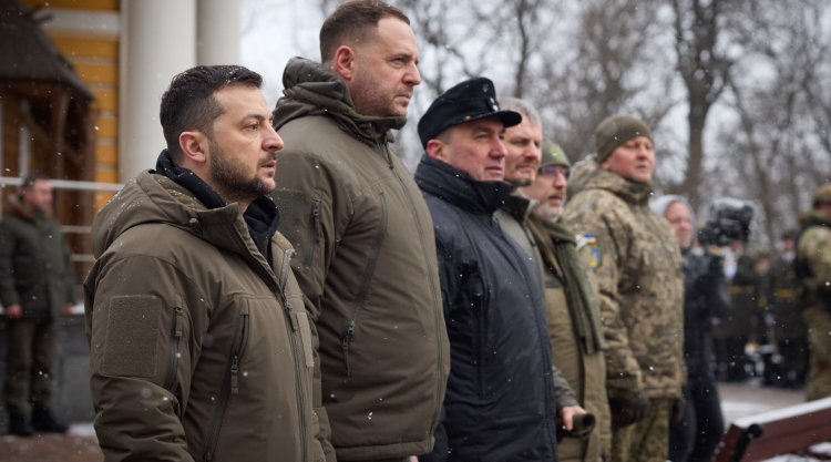 Zdjęcie przedstawia prezydenta Ukrainy