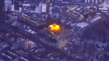 Ukraine launches massed drone attacks on Russia. Day 1483 of the war