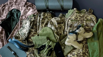 Зимовий комплект військового