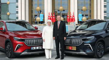 Recep Tayyip Erdoğan,  Emine Erdoğan, electric vehicle Togg