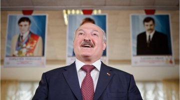 Zdjęcie przedstawia Alaksandra Łukaszenkę