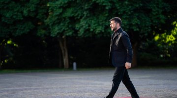 Zdjęcie przedstawia prezydenta Zełenskiego