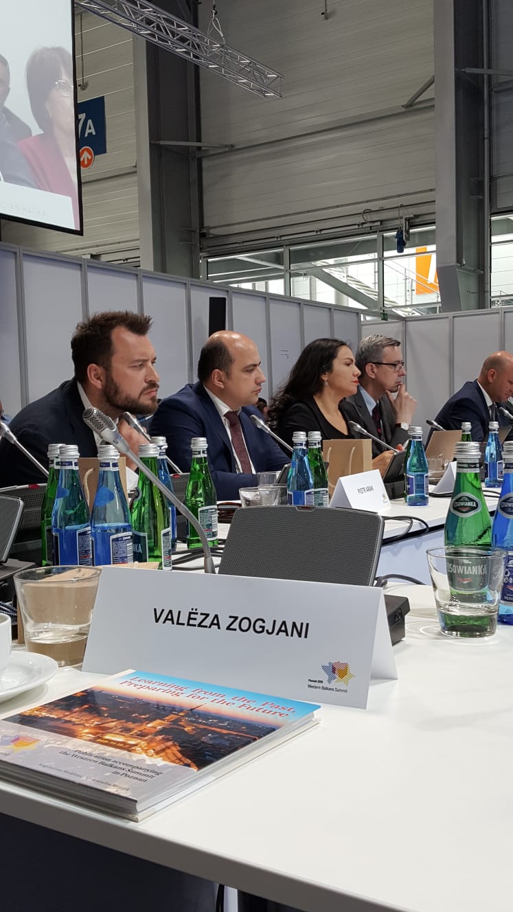 Connecting the dots - panelists